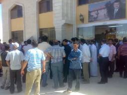 مدير شرطة معان يهدد طلبة وذويهم بالسجن لاعتصامهم أمام متصرفية الحسينية 