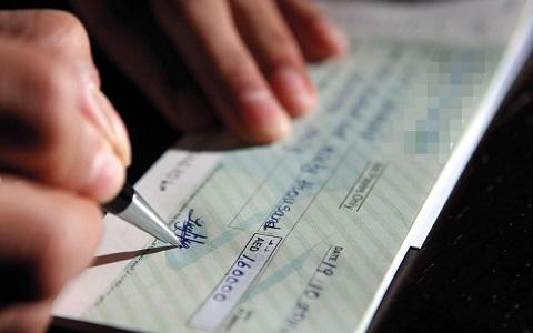 الأمن يُحبط محاولة احتيال بمبلغ مليون و400 الف دينار