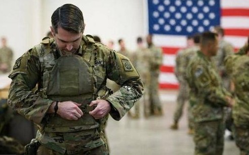 أميركا تستأنف عملياتها العسكرية مع العراق