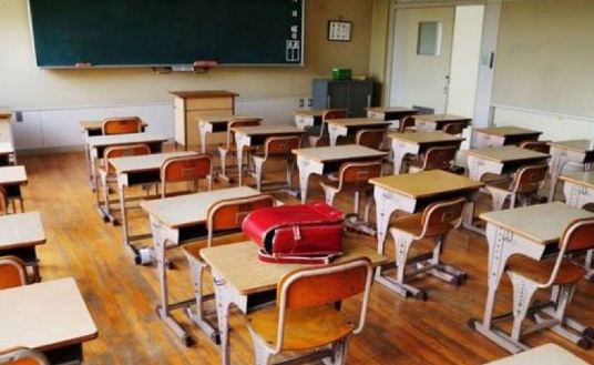 توضيح من الحكومة حول تأثير كورونا على دوام المدارس 