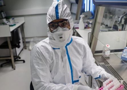 قفزة قياسية كبيرة بإصابات كورونا في روسيا