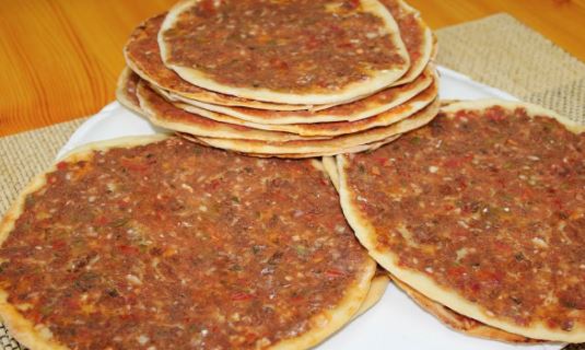 طريقة عمل اللحم بعجين 