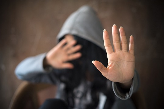 قطع زوجته ووضعها في الثلاجة .. تفاصيل جريمة مروعة