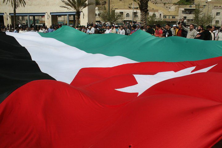 أردنيون يدعون لحماية مقار الحركة الاسلامية وسلامة الشخصيات السياسية و الاعلامية