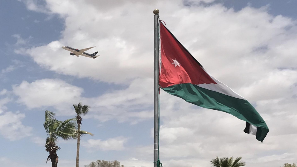 الأوبئة تحدد موعد التوافق على فتح المطار