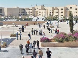 جامعة الحسين تؤجر مبنى لبنك القاهرة عمان بـ 1500 دينار سنويا فقط لمدة 25 عاما !