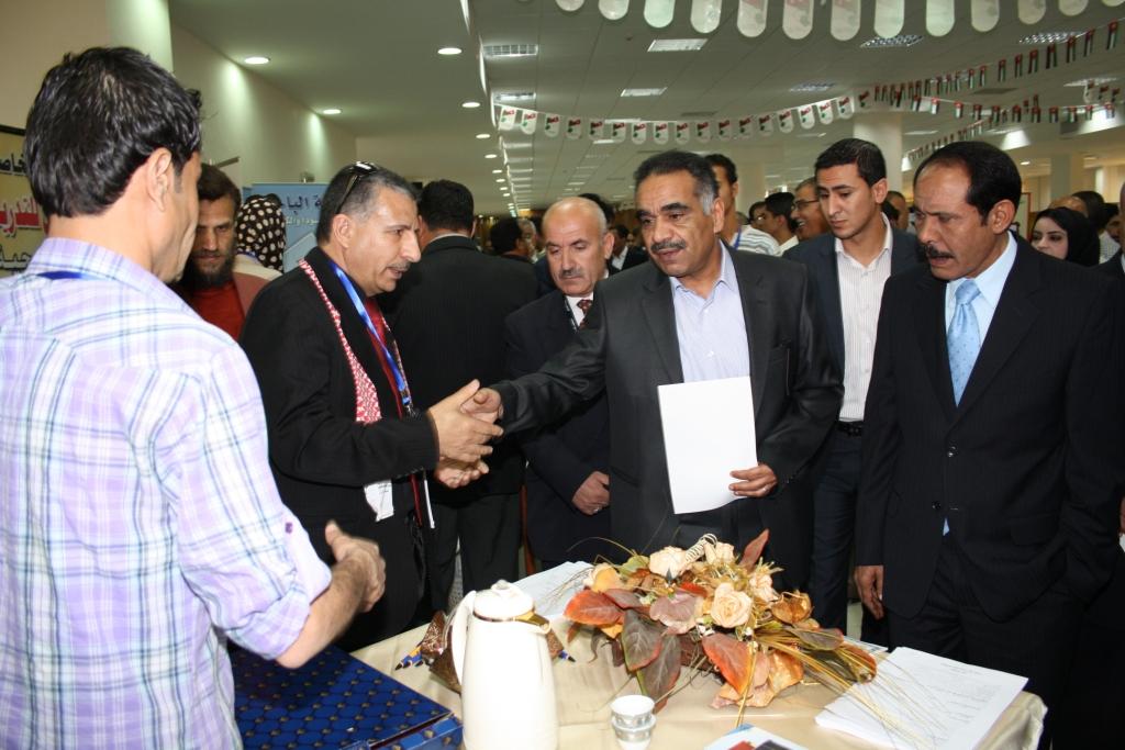 وزير العمل يرعى اليوم الوظيفي الرابع في جامعة الزرقاء