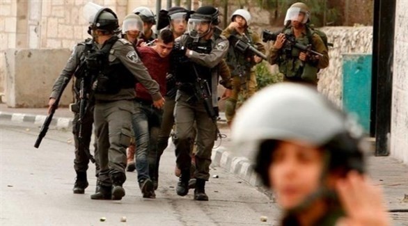 الاحتلال يعتقل 11 فلسطينيًا في الضفة