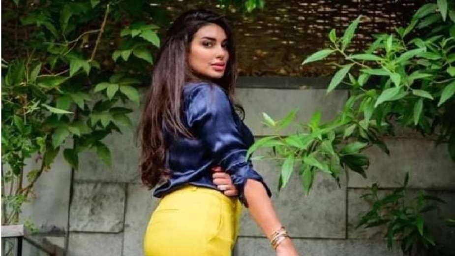 ياسمين صبري تشعل الإنستغرام بآخر اطلالاتها والجمهور يعلق..شاهد