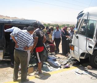 وفاة و17 اصابة بحادث سير 