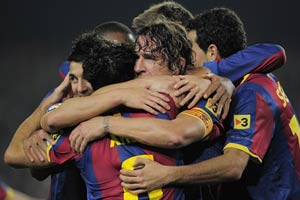 برشلونة يتوج بلقب الدوري الأسباني