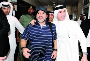 مارادونا في الإمارات لمفاوضة الوصل