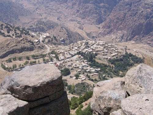 الإفراج عن معتقلي الطفيلة من المحتجين على زيارة البخيت