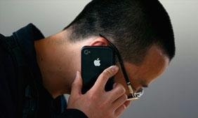 "أبل"  تستعد لإطلاق "iPhone 4S"