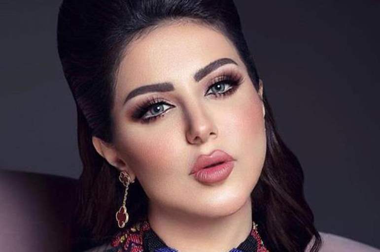 بعد اتهامها بنشر إيحاءات جنسية.. حليمة بولند تستعرض مفاتنها بجرأة كبيرة