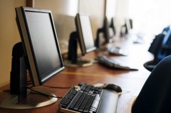 طالبة تخترق نظام الجامعة وتمنح نفسها أعلى الدرجات