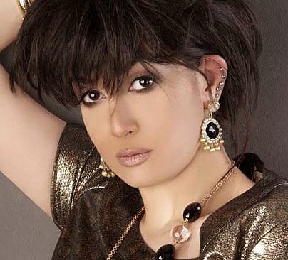 غادة عبد الرازق ستؤدي العمرة في رمضان