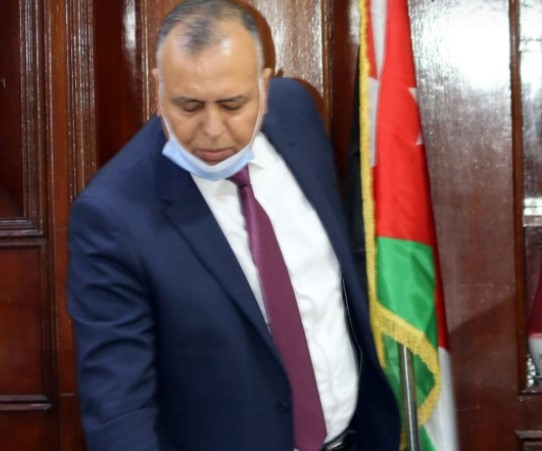 متصرف قصبة الزرقاء يباشر عمله رئيساً للجنة بلدية الزرقاء