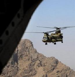 مقتل 14 أمريكيا بتحطم 3 مروحيات في افغانستان