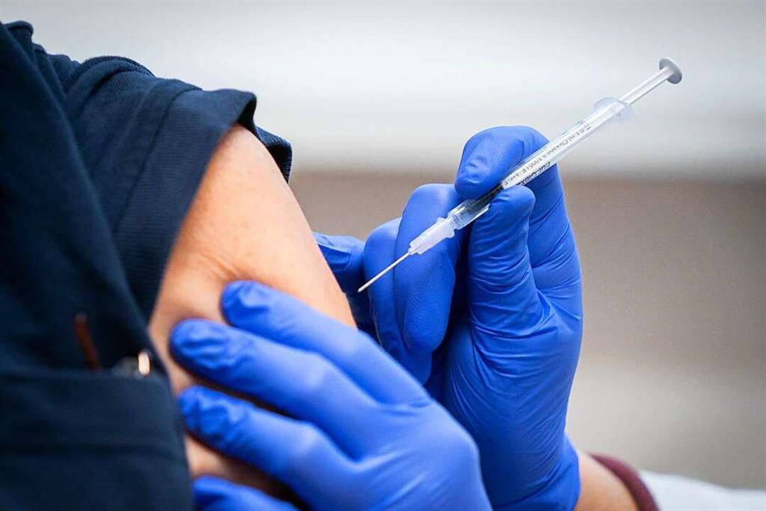 ما حكم المتقاعس عن تلقي لقاح كورونا؟