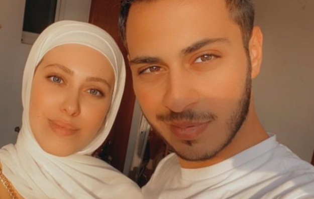 السخرية تطال زوجة نجم طيور الجنة  - بالصورة