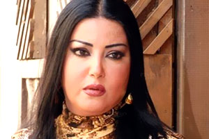 سمية : مرضي زاد وزني ومروجو الشائعات عني أقزام