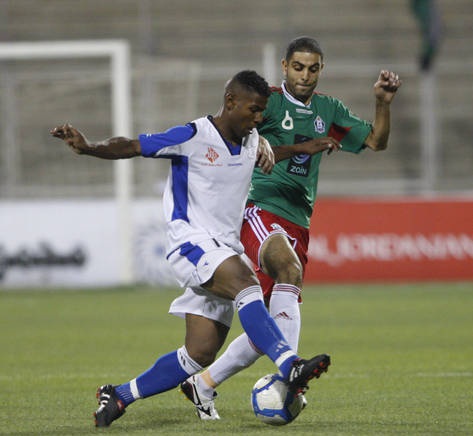 الوحدات يتصدر الدوري بالفوز على ذات راس