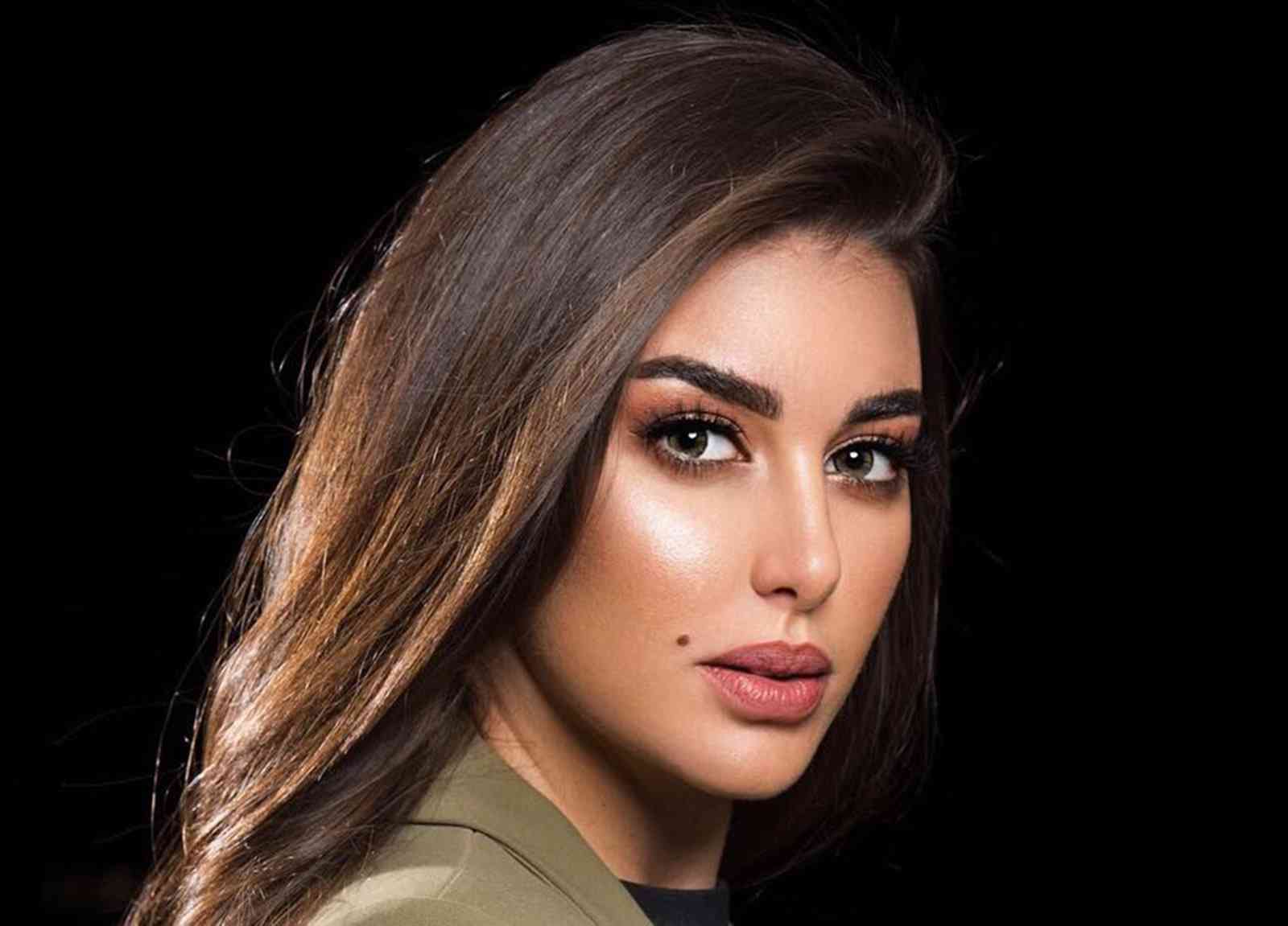 ياسمين صبري تتعرض للضرب بالشبشب والجمهور يتعاطف  ..  شاهد