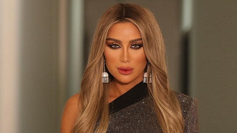 إطلالة ساخنة وصدر مكشوف ..  مايا دياب بفستان شفاف تشعل انستغرام ..  شاهد