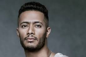  محمد رمضان يتعرى أثناء الاستحمام بوضعية صادمة .. شاهد