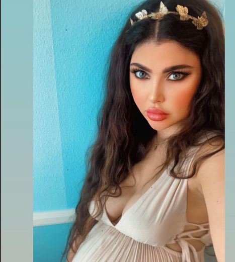 الفنانة قمر تنشر الصور الأولى لمولودتها في الولايات المتحدة .. شاهد