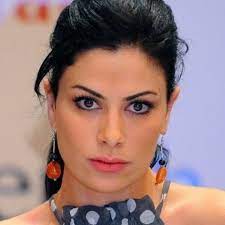  صبا مبارك تشعل مهرجان القاهرة السينمائي باطلالة  صارخة  .. شاهد