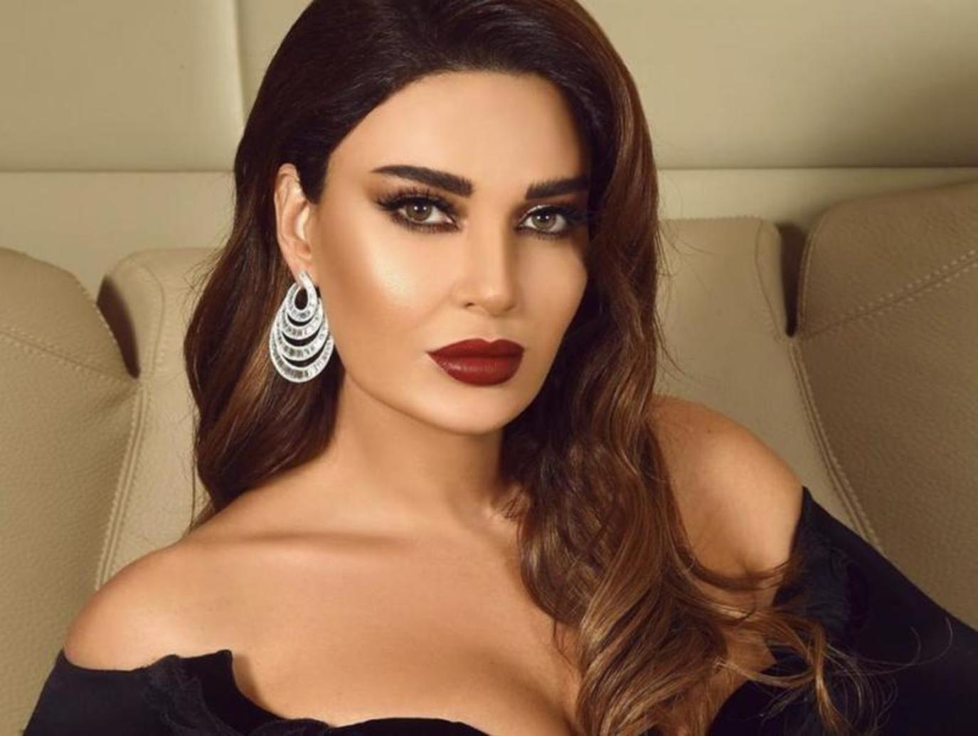 سيرين عبدالنور بإطلالة صادمة وتغير جذري على ملامحها .. شاهد 