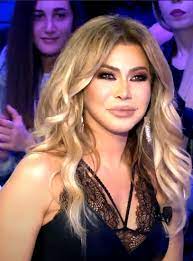  فستان نوال الزغبي يظهر ما حاولت اخفائه بإطلالة صادمة .. شاهد