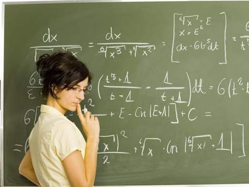 الرومانسية تعترض تفوق المرأة في الرياضيات والعلوم 