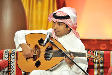 غياهيب تطلق عطر روز باريس بصوت راشد الماجد