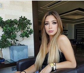 إبنة نوال الزغبي بأحضان حبيبها بوضعية جريئة والجمهور: ماما فين