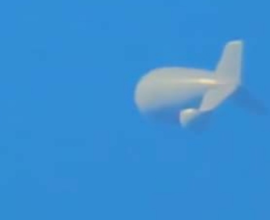 منطاد اسرائيلي ضخم يشاهد من شمال الاردن  ..  تفاصيل