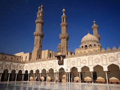 الأزهر يدعو العالم إلى التحرك لوقف الحرب في أوكرانيا