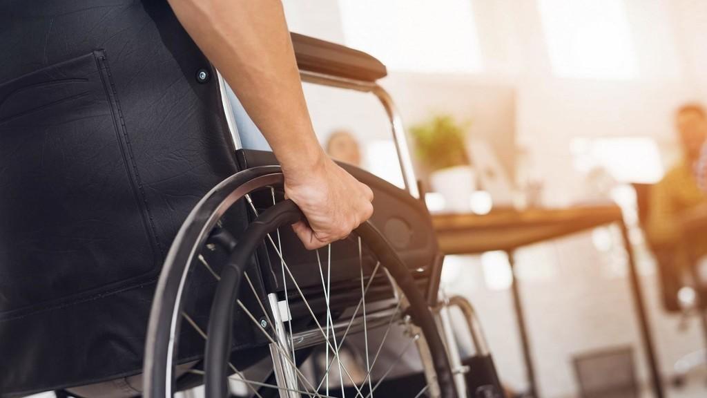 لجنة في الأعيان تؤكد أهمية دمج ذوي الإعاقة بالمجتمع