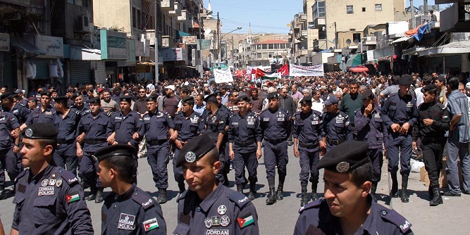 مسيرة جماهيرية الجمعة بعنوان  ..  لن تخدعونا