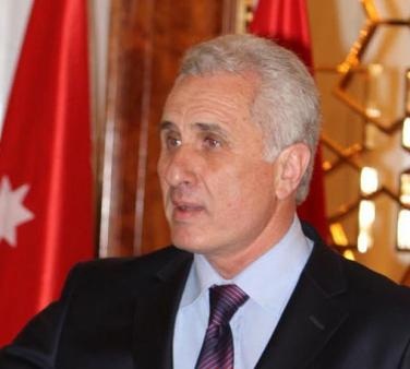 عويس : قبول الطلبة العائدين من سوريا بشروط 