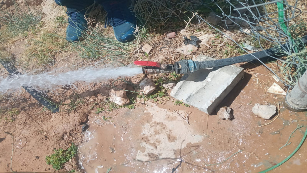 إزالة اعتداءات على خطوط مياه في البلقاء وجنوب عمّان