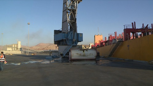 بدء نقل صهريج الغاز من الميناء في العقبة لمكب النفايات الخطرة في سواقة