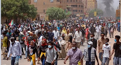  الشارع يواصل التصعيد والمجتمع الدولي يدين العنف في السودان