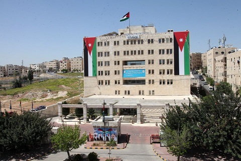 ديوان الخدمة يسلم التربية قوائم المرشحين لوظيفة حارس