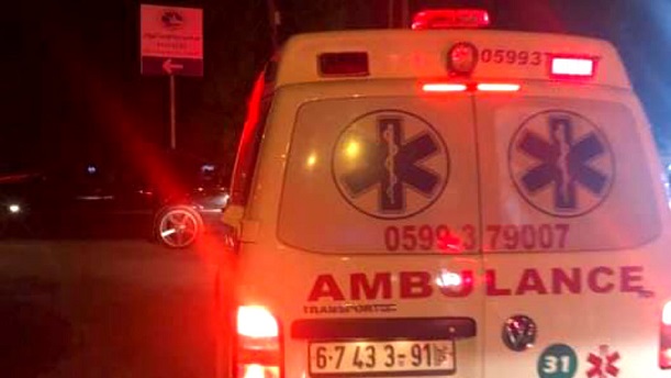 حادث مروع لانقلاب مركبة شحن وتصادم 5 سيارات بعمان ..  صور