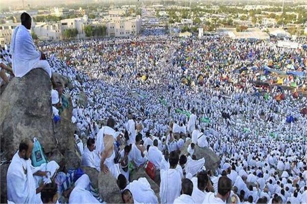 الخلايلة يؤكد استكمال تفويج الحجاج الأردنيين لصعيد عرفات