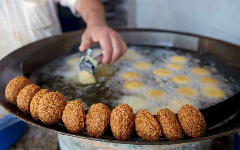 اغلاق مطعم شعبي في الشونة الشمالية