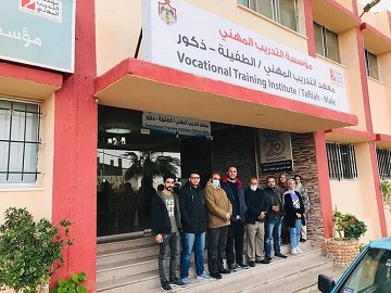 الطفيلة: لقاء يبحث آليات إصدار شهادات مزاولة المهنة